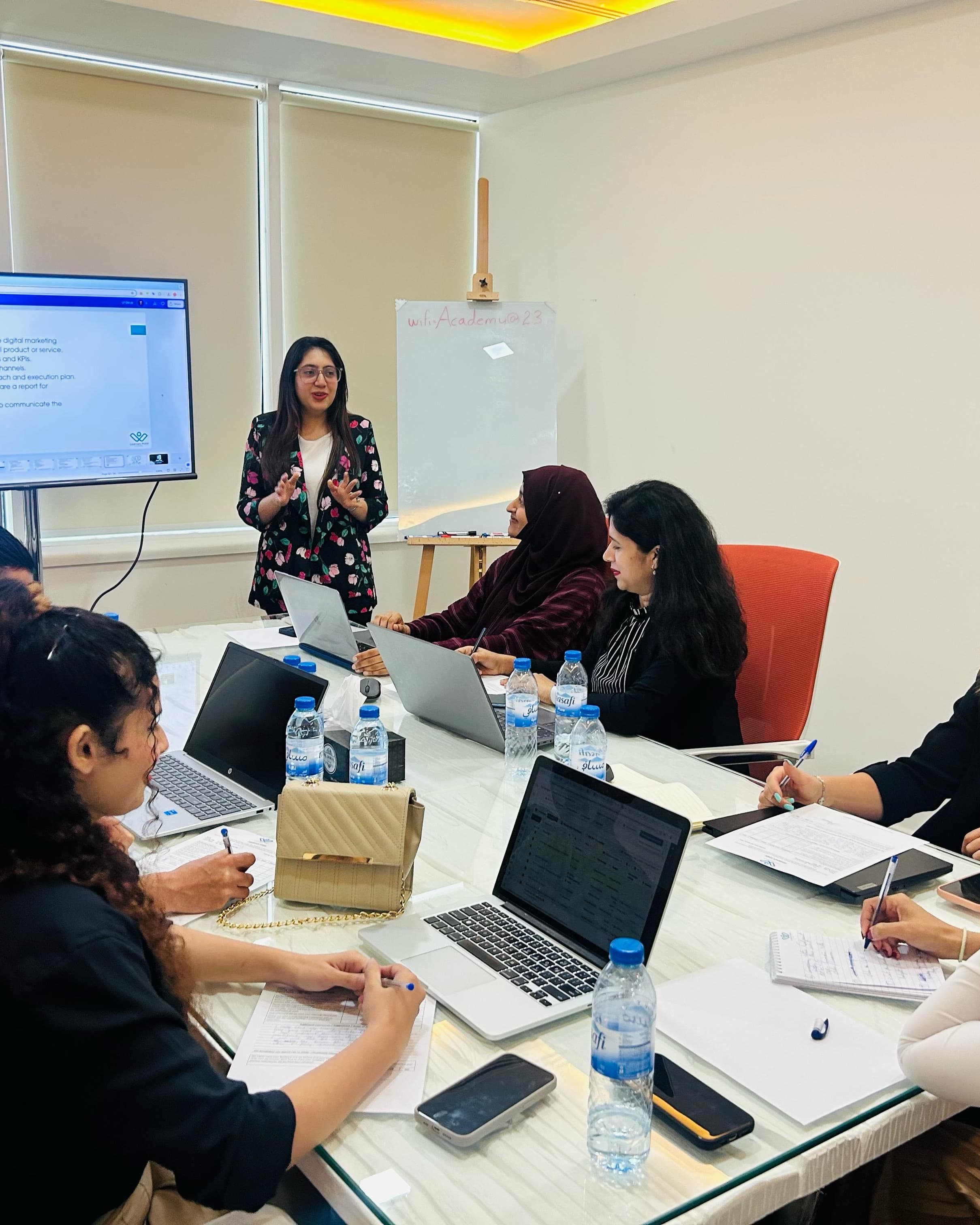 Thavi A. leading a digital marketing class at Learners Point Academy